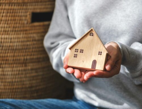 How to Save Money on Refinancing Home Loan Costs: Expert Tip
